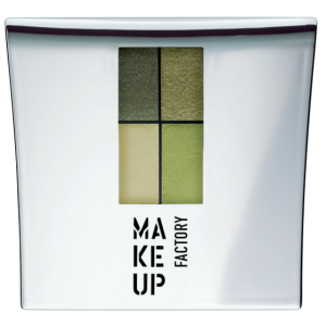 olivengrøn øjenskygger fra Makeup Factory, Somé hair and makeup art